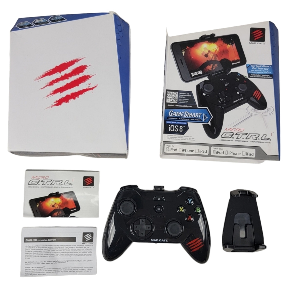 Mad Catz Micro C.T.R.L. Mobile Gamepad for iPod/ iPhone/ iPad Color Black